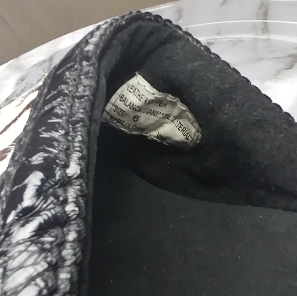 4/$20 Volatile Mules Leather Safari Print 6 - Picture 9 of 9